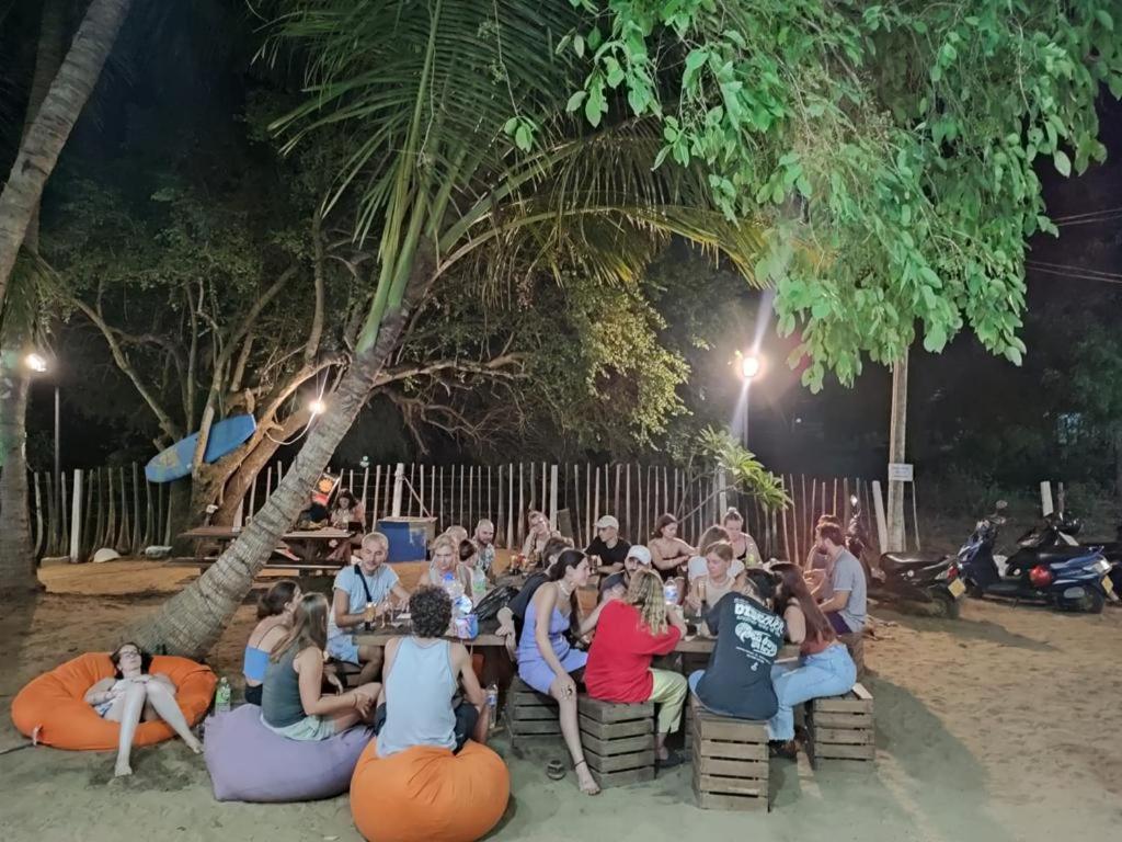 Hangover Hostels Arugam Bay Εξωτερικό φωτογραφία
