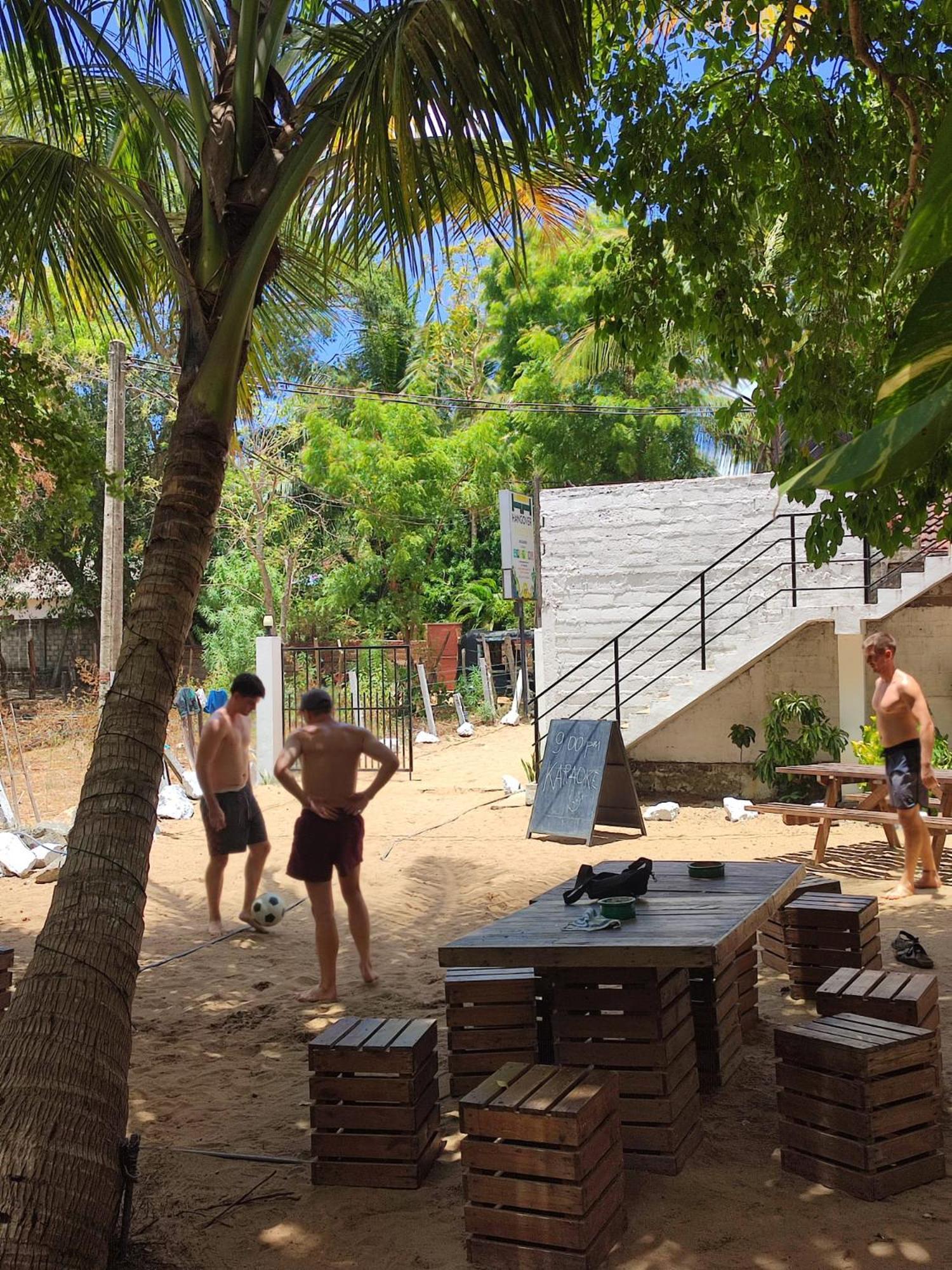 Hangover Hostels Arugam Bay Εξωτερικό φωτογραφία